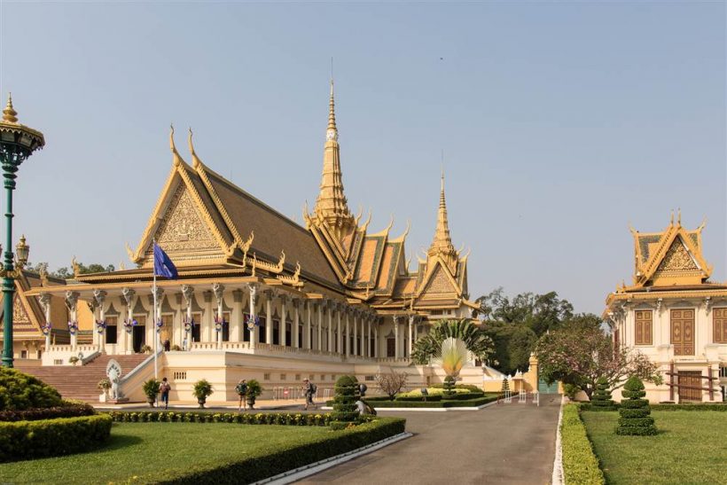 Hoàng Cung Campuchia nơi sinh sống và làm việc của Hoàng Gia
