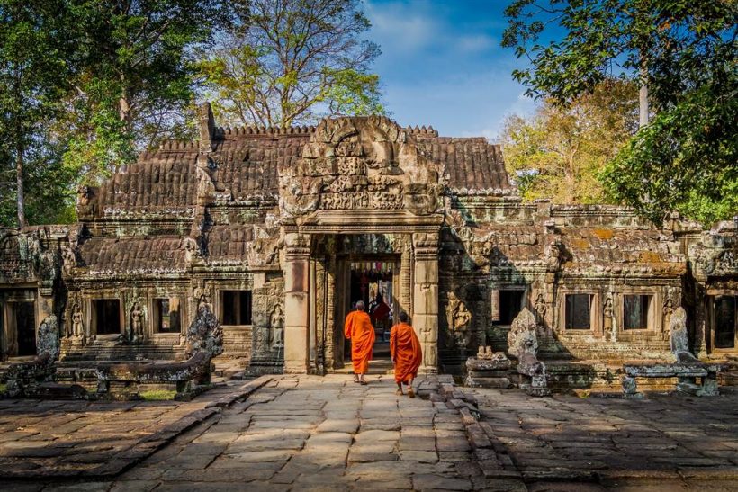 Tham quan Ta Pruhm – một phế tích kinh thành Khmer cổ với những cây đại thụ hình thù kì quái là nơi được Hollywood chọn làm phim trường khởi quay bộ phim Bí Mật Ngôi Mộ Cổ